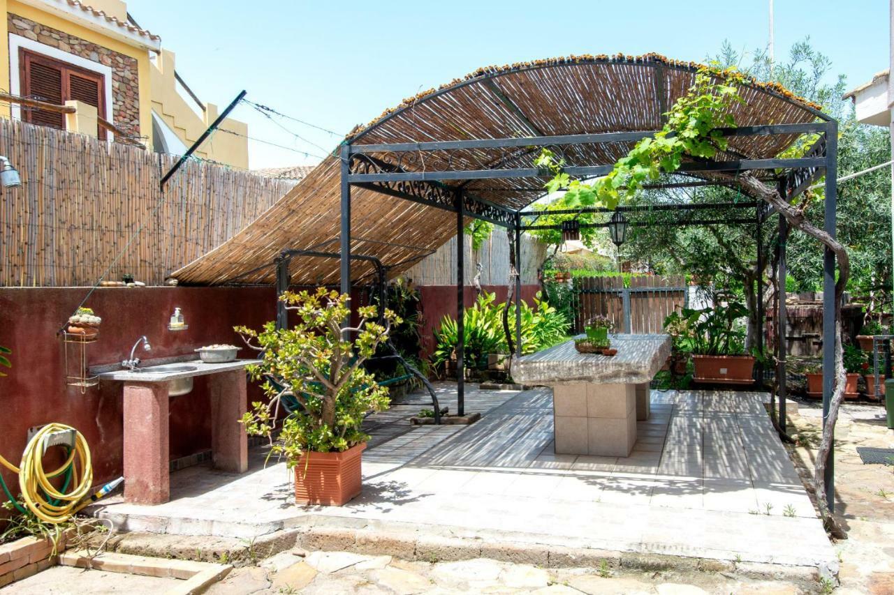 Rosa Holiday Home วิลลัสซีมีอุส ภายนอก รูปภาพ
