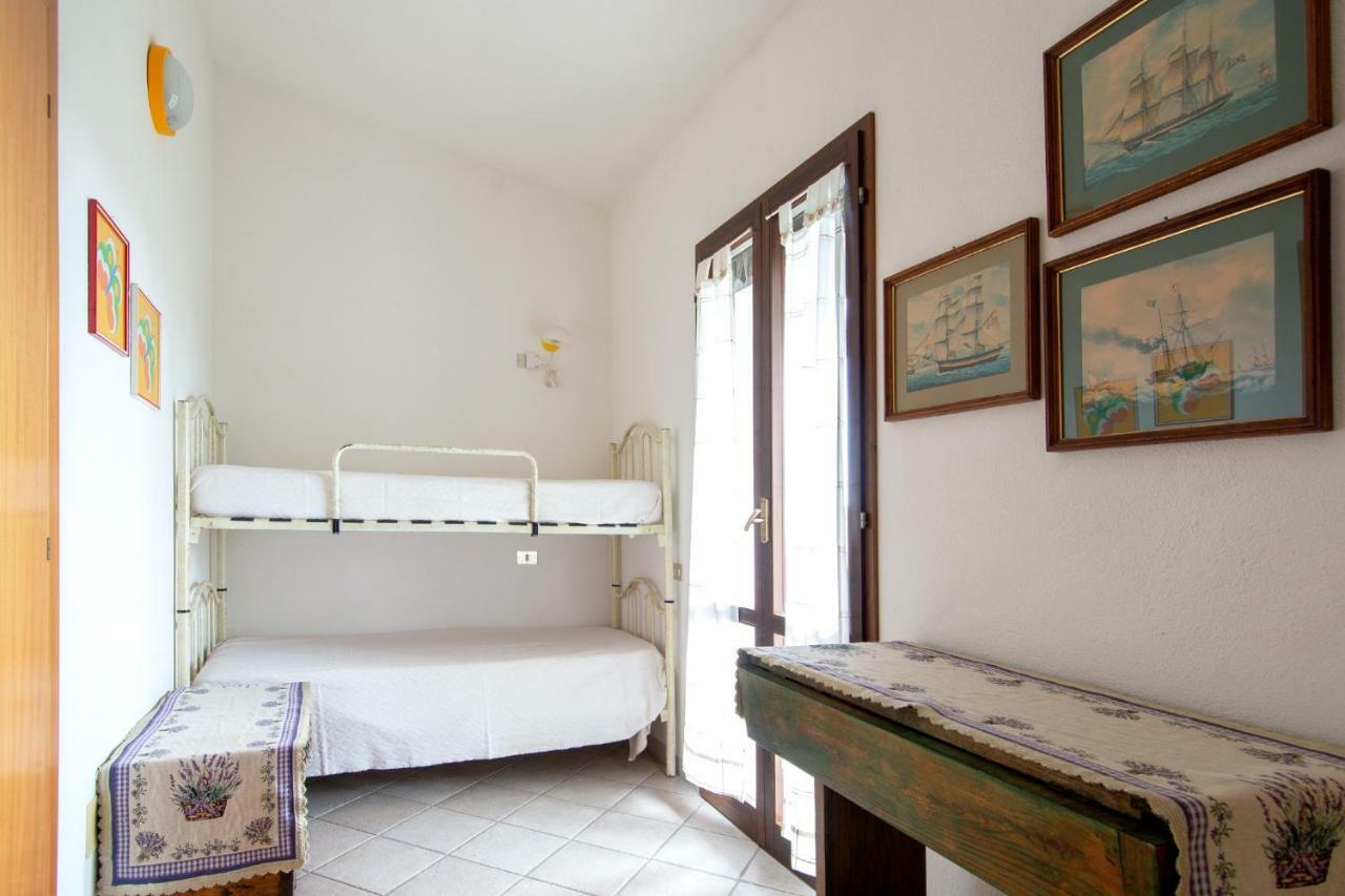 Rosa Holiday Home วิลลัสซีมีอุส ภายนอก รูปภาพ
