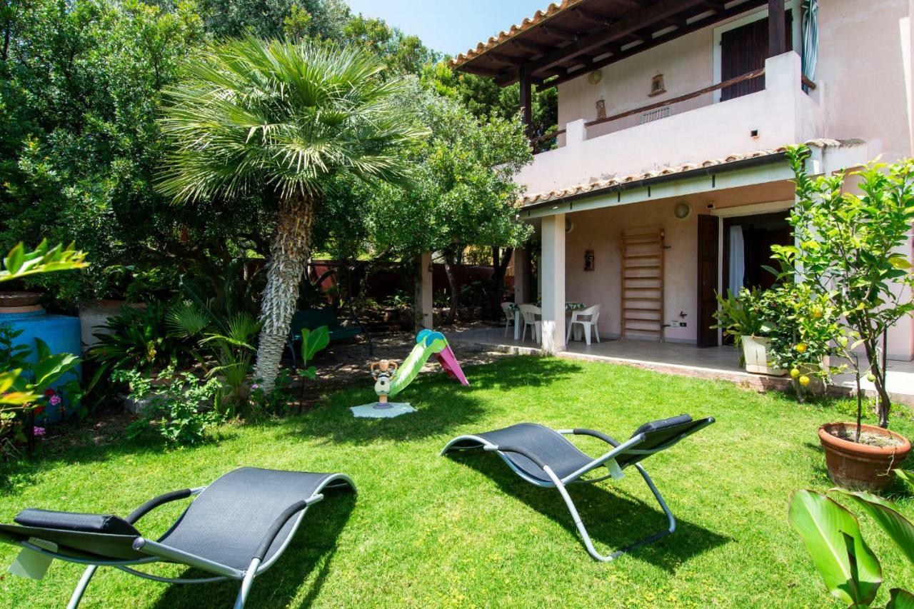 Rosa Holiday Home วิลลัสซีมีอุส ภายนอก รูปภาพ