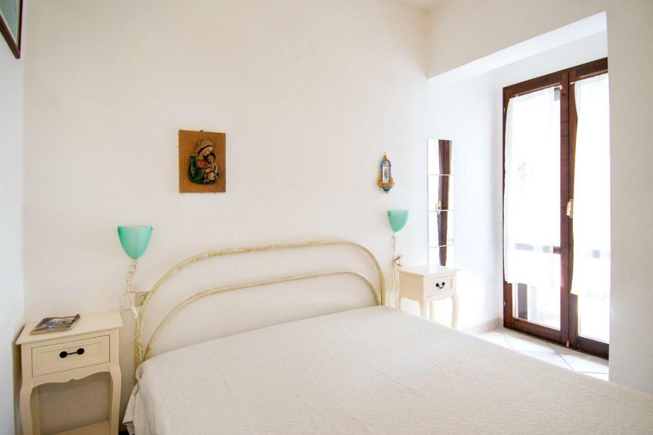 Rosa Holiday Home วิลลัสซีมีอุส ภายนอก รูปภาพ